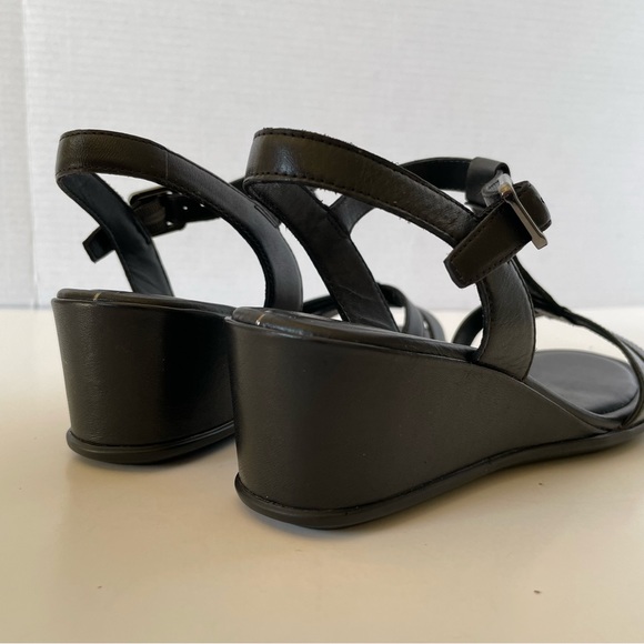 Ecco Black Leather Wedge Sandals Size 35 - Picture 5 of 14